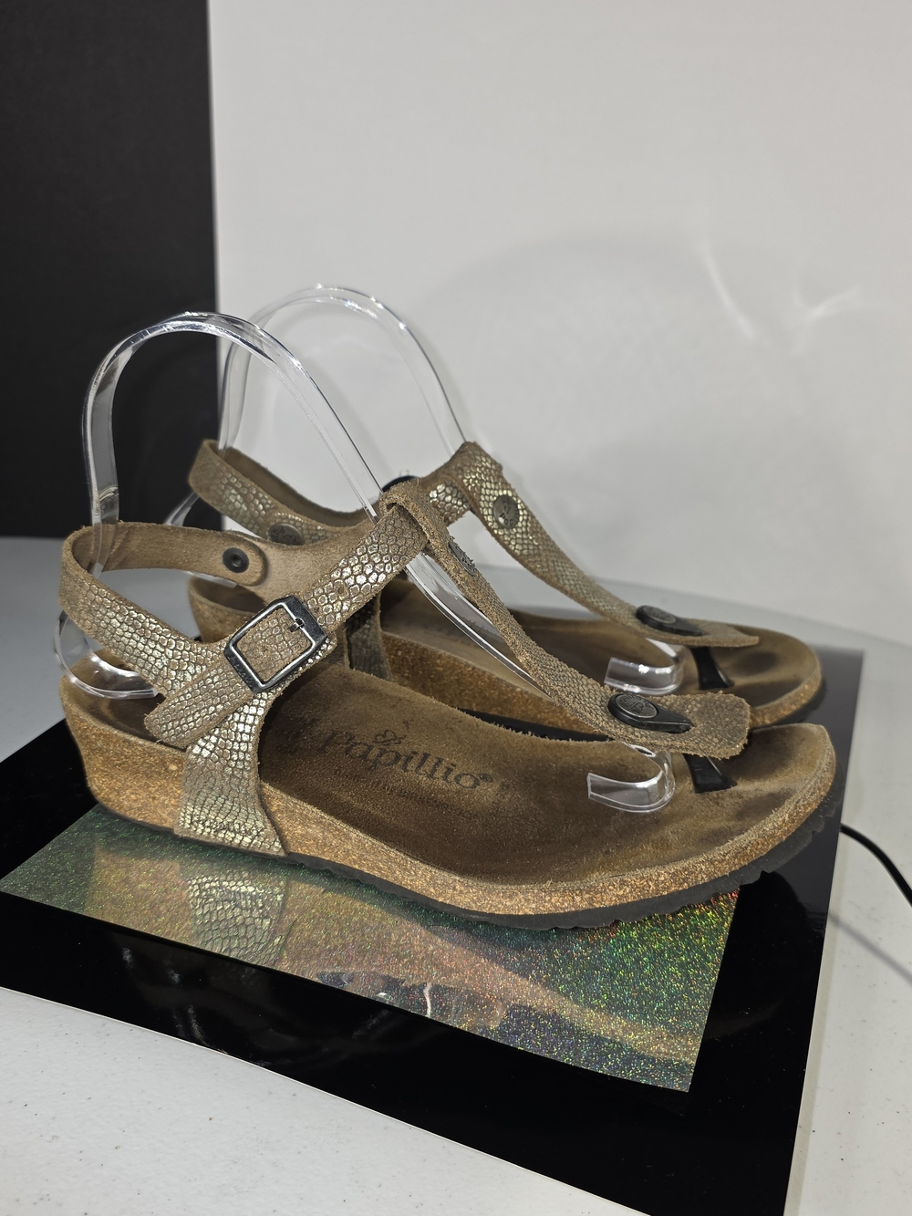 Papillio Birkenstock Ashley Wedge Metallic Gold Python T-Strap Sandals Sz 7